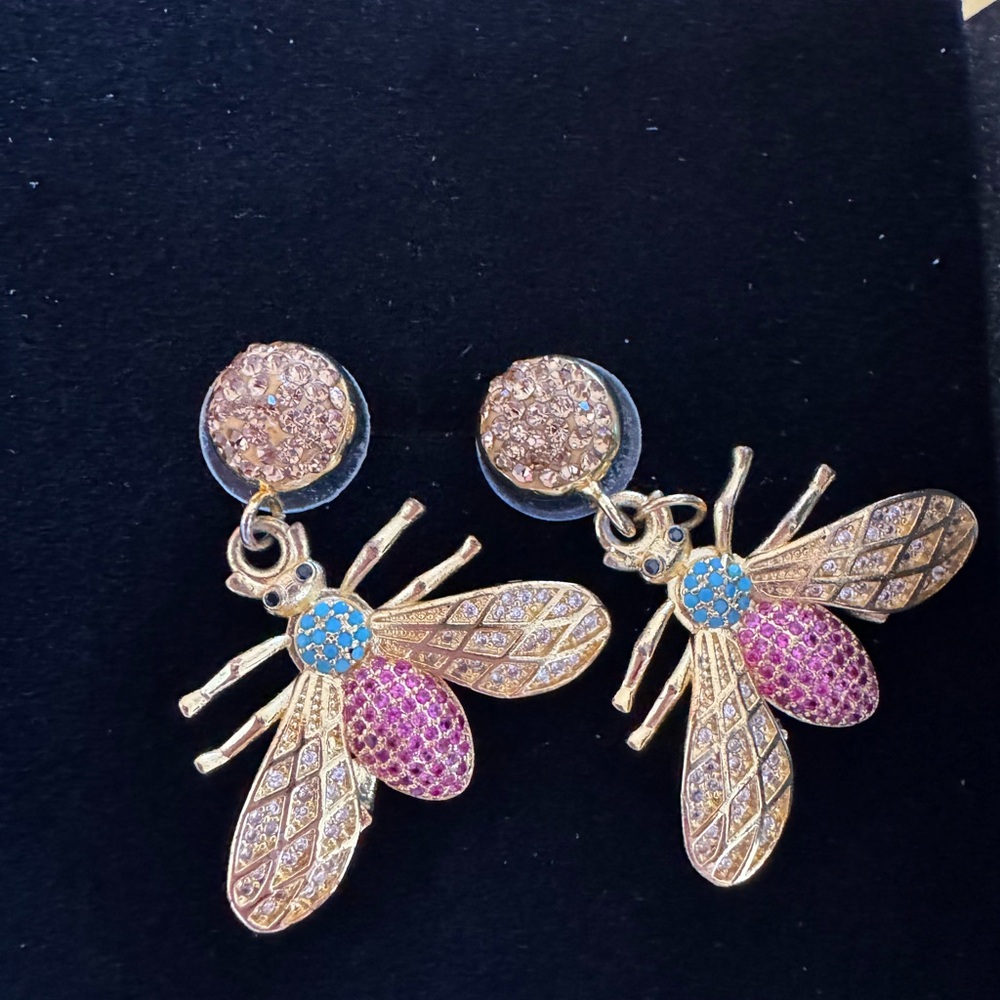Bee Earrings Gold Pink